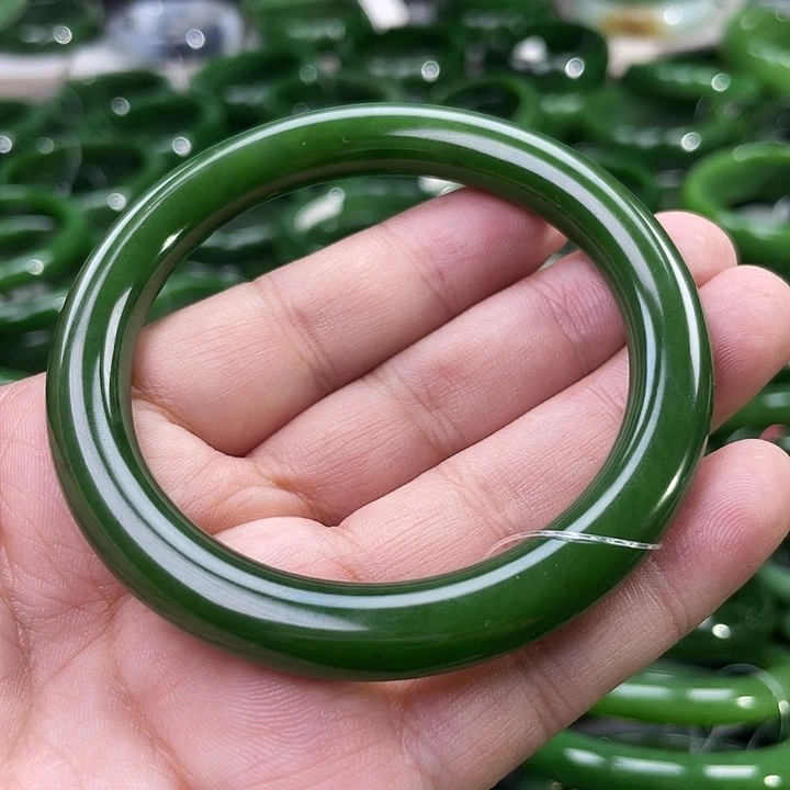 未镶嵌手镯和田玉（碧玉）