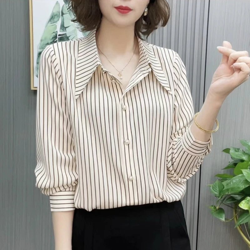 2025春夏衬衫薄款时尚减龄女装外套条纹宽松休闲新款长袖小衫洋气