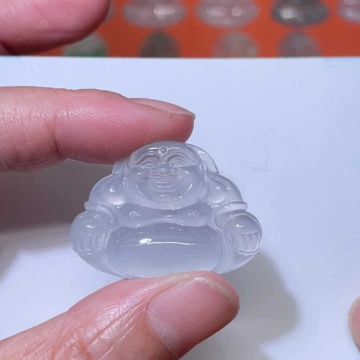 翡翠未镶嵌颈饰一刀切佛公