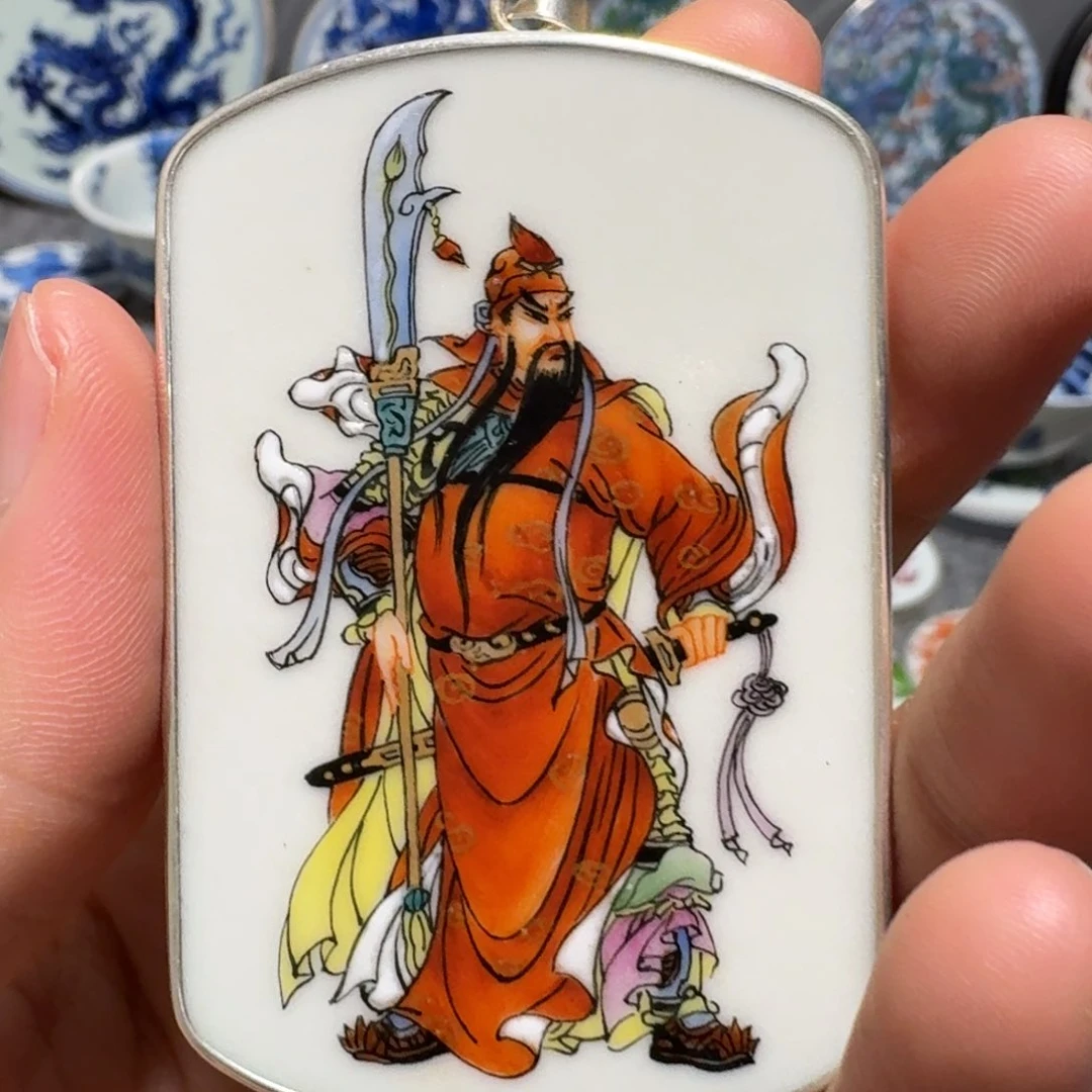 瓷片小**波精品挂件一个