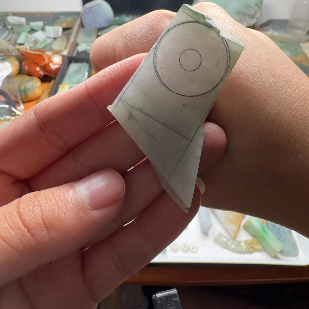 定制翡翠未镶嵌材料