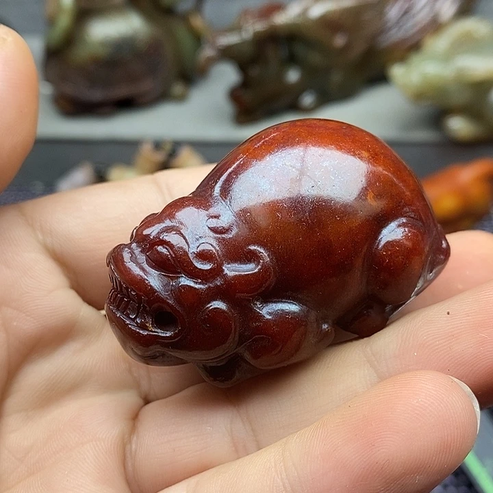 未镶嵌蛇纹石玉颈饰