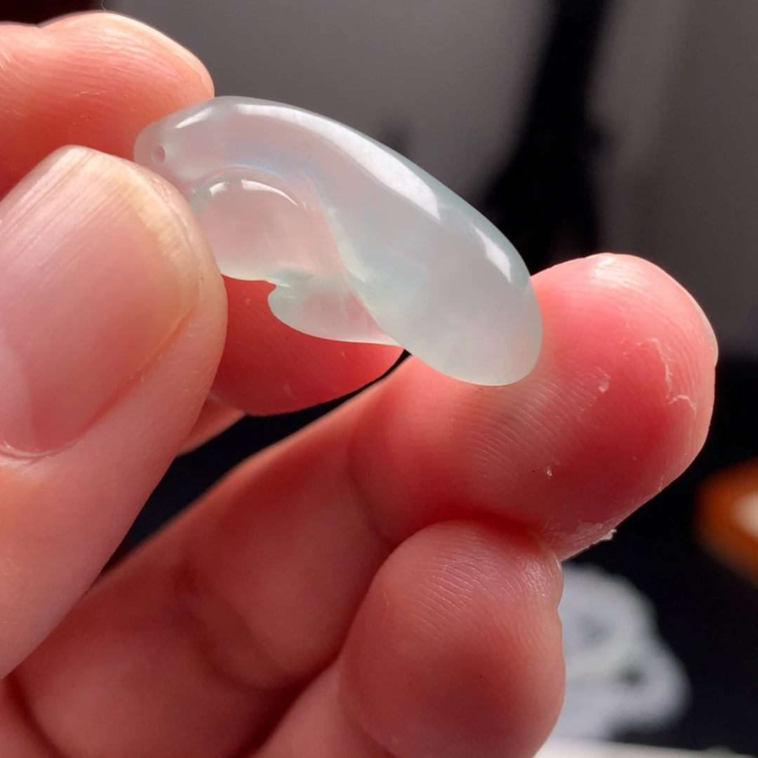 定制翡翠未镶嵌随形