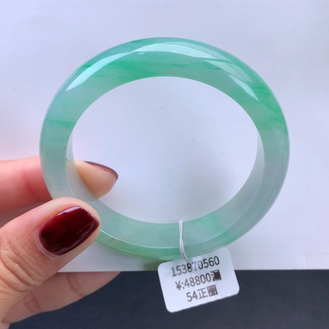 翡翠手镯未镶嵌冰胶甜绿手镯