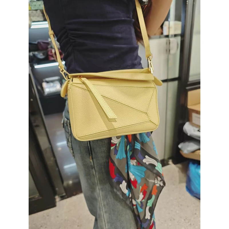 YUSHA/高档小号黄色拼接几何手提包-B034