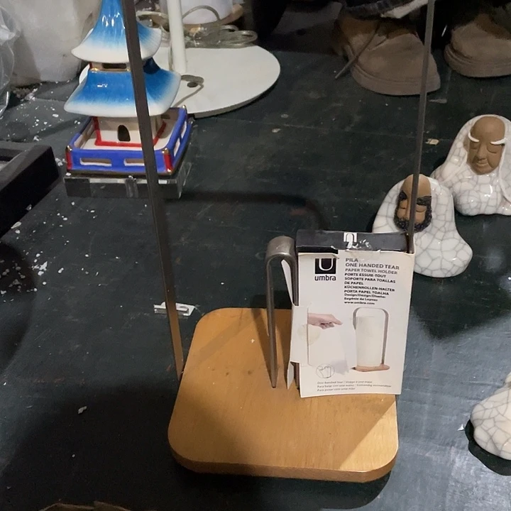 玉*陶瓷花瓶，茶杯茶具。