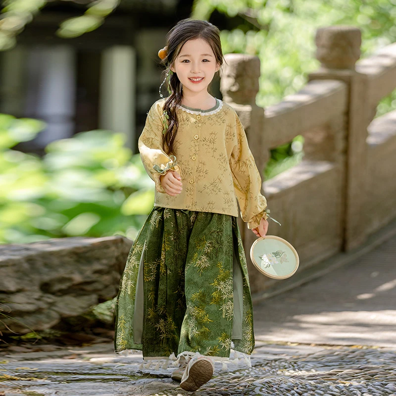 2025新款秋季国风童装女童复古刺绣时尚百搭儿童汉服上衣典雅