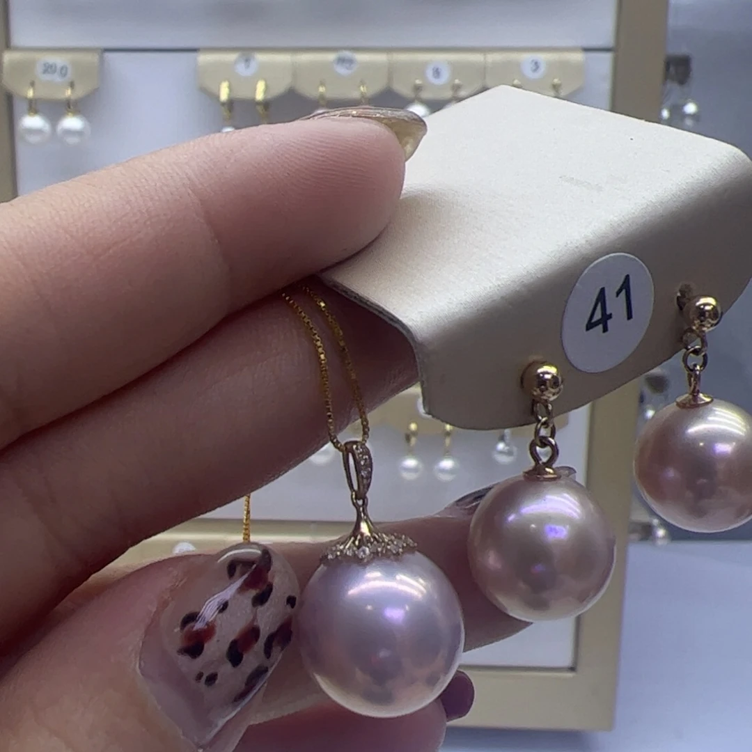 淡水珍珠吊坠(赠链)18K金镶嵌