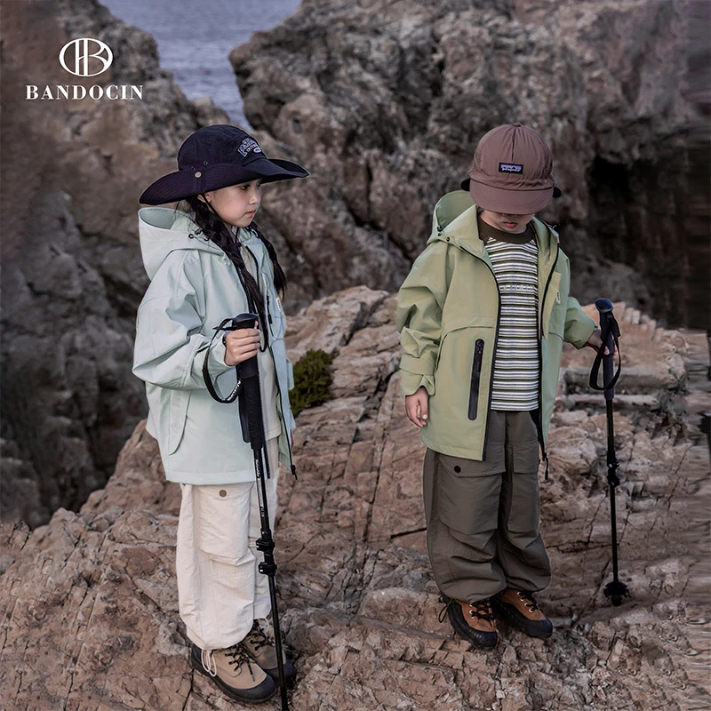 2025春季新款中大童户外亲子秋装运动中长款连帽外套