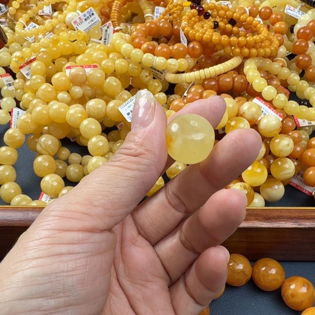 琥珀未镶嵌珠宝奇石