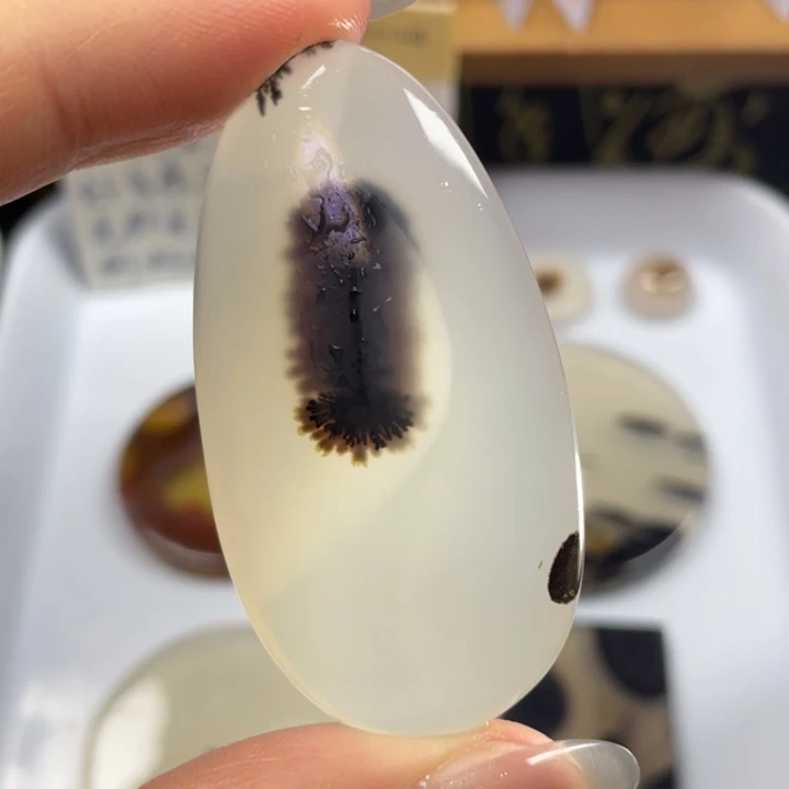 玛瑙/玉髓未镶嵌牌子