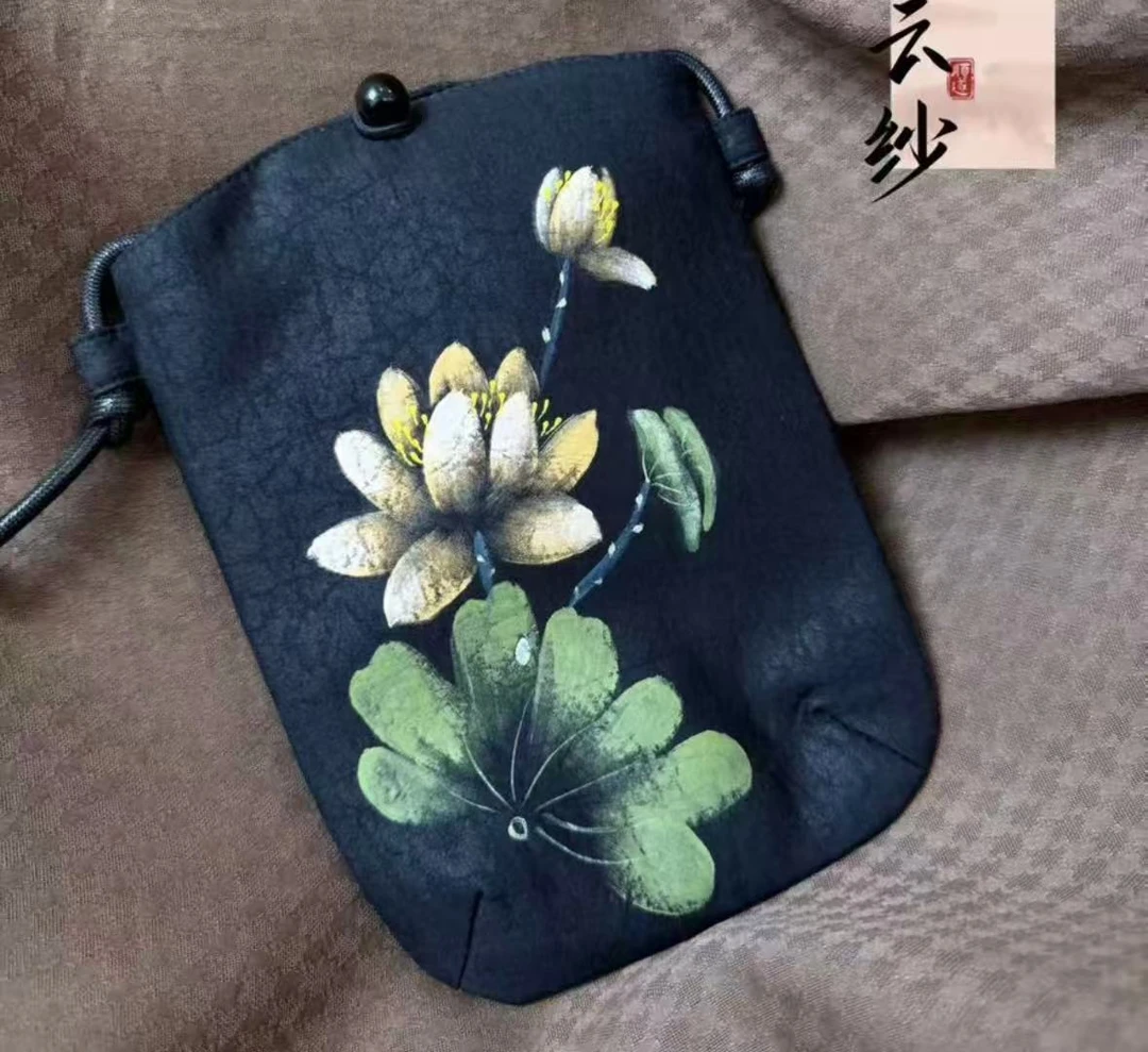 新中式国风 莲花  龟裂纹手机包