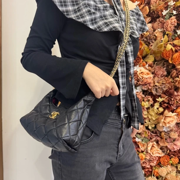95新 Chanel/香奈儿 【冰】黑色流苏hobo
