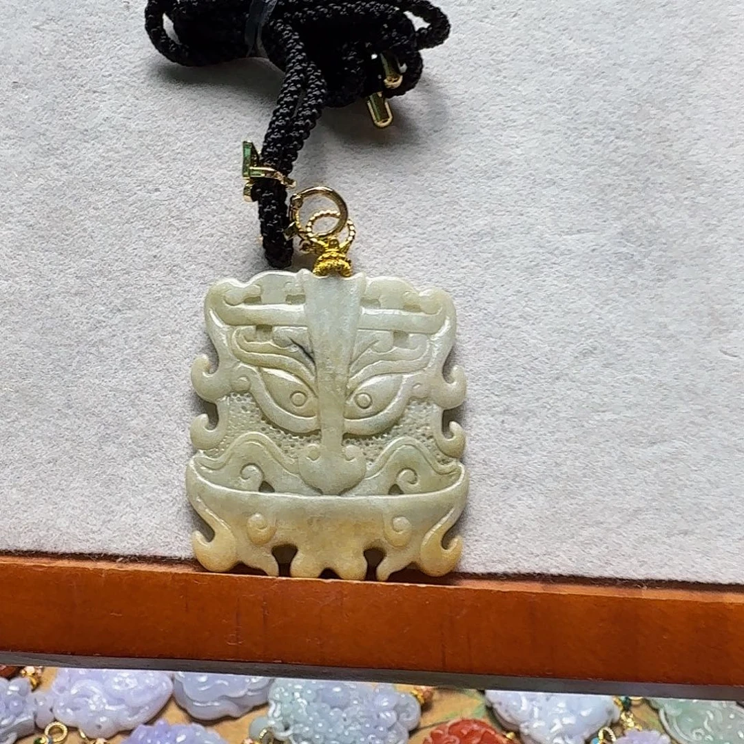 吊坠(赠链)未镶嵌翡翠