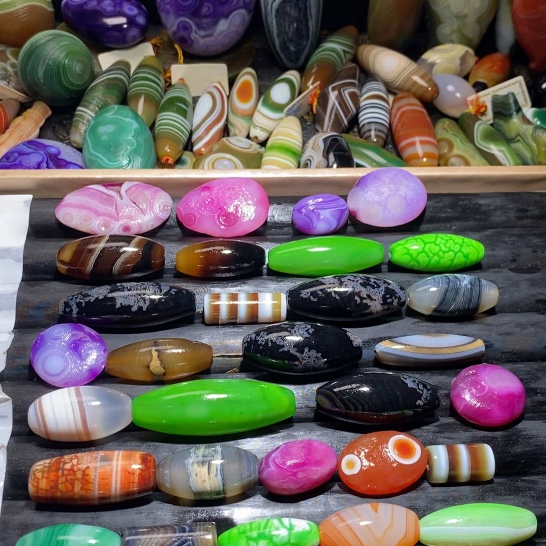 颈饰未镶嵌石英质玉羽*鹤