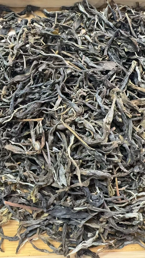3月4日 1公斤  24年绿水塘茶王地  生茶散茶 QW232