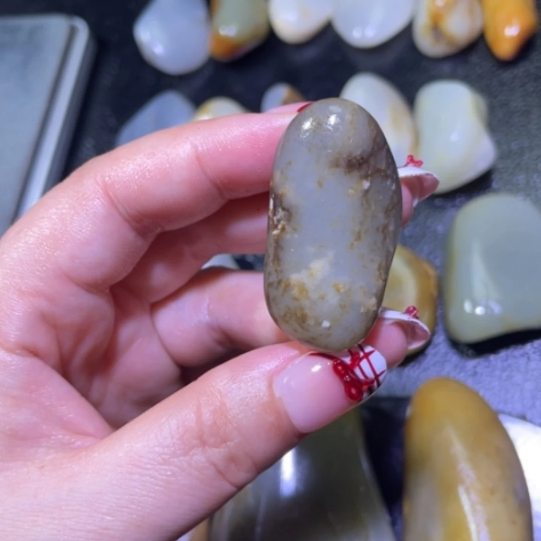 【闪购商品】颈饰未镶嵌和田玉