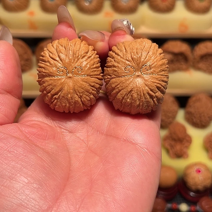 萝****吊坠桃核精品核桃