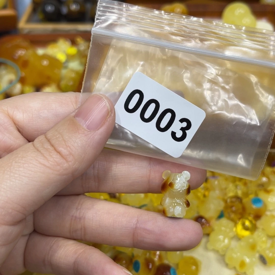 琥珀珠宝奇石未镶嵌