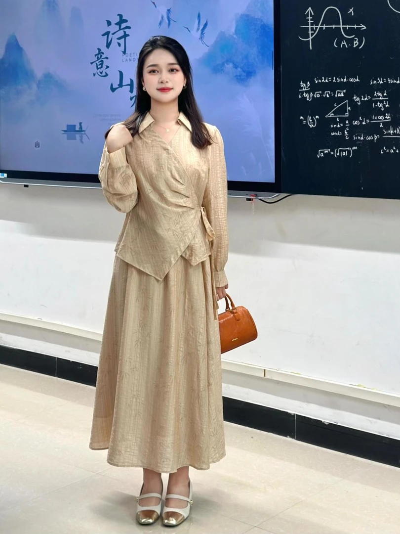 2025新款搭配一整套时尚新中式国风气质收腰显瘦连衣裙子两件套女