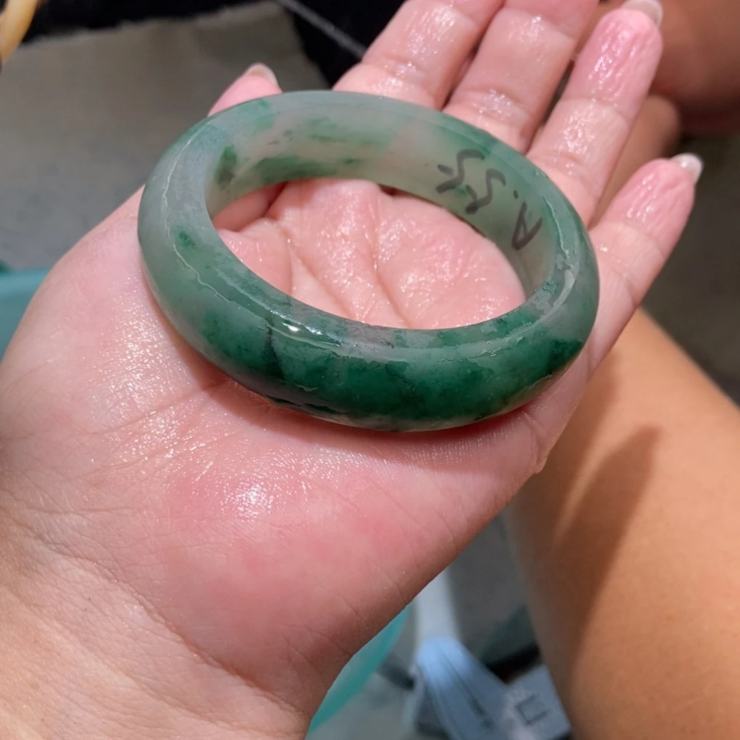 玫***涯石英质玉手镯未镶嵌定制