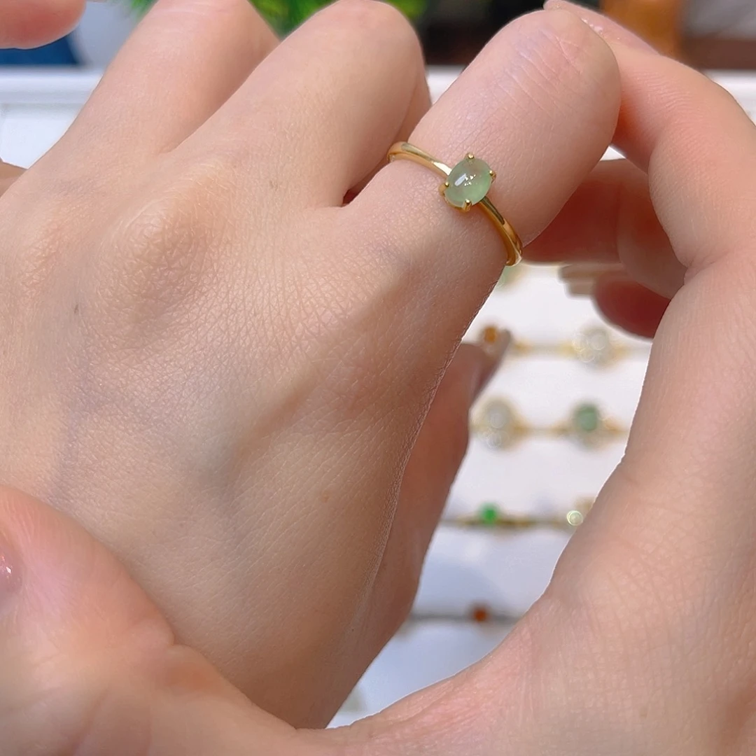 翡翠戒指银S925镶嵌 人。