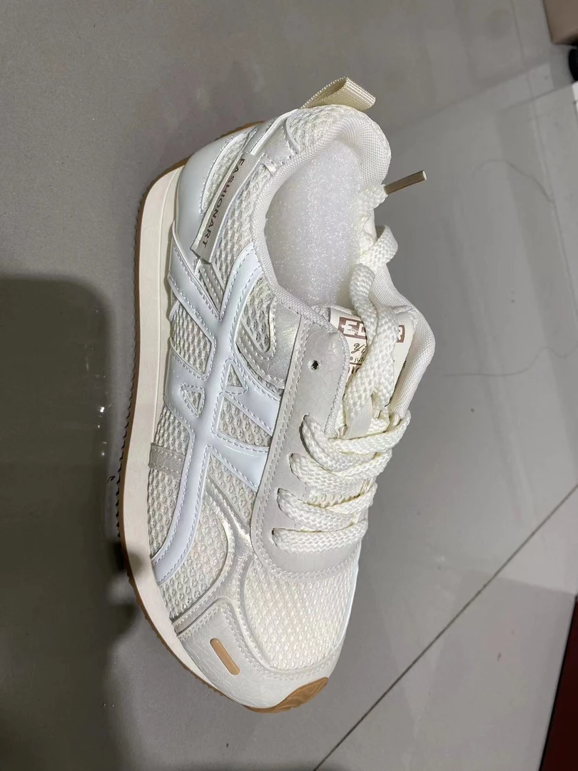 夏季跑鞋德训鞋球鞋时尚百搭透气中跟休闲鞋女士时尚休闲鞋