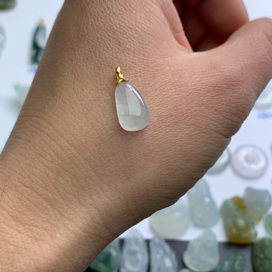 翡翠颈饰18K金镶嵌诺天然翡翠Ａ货