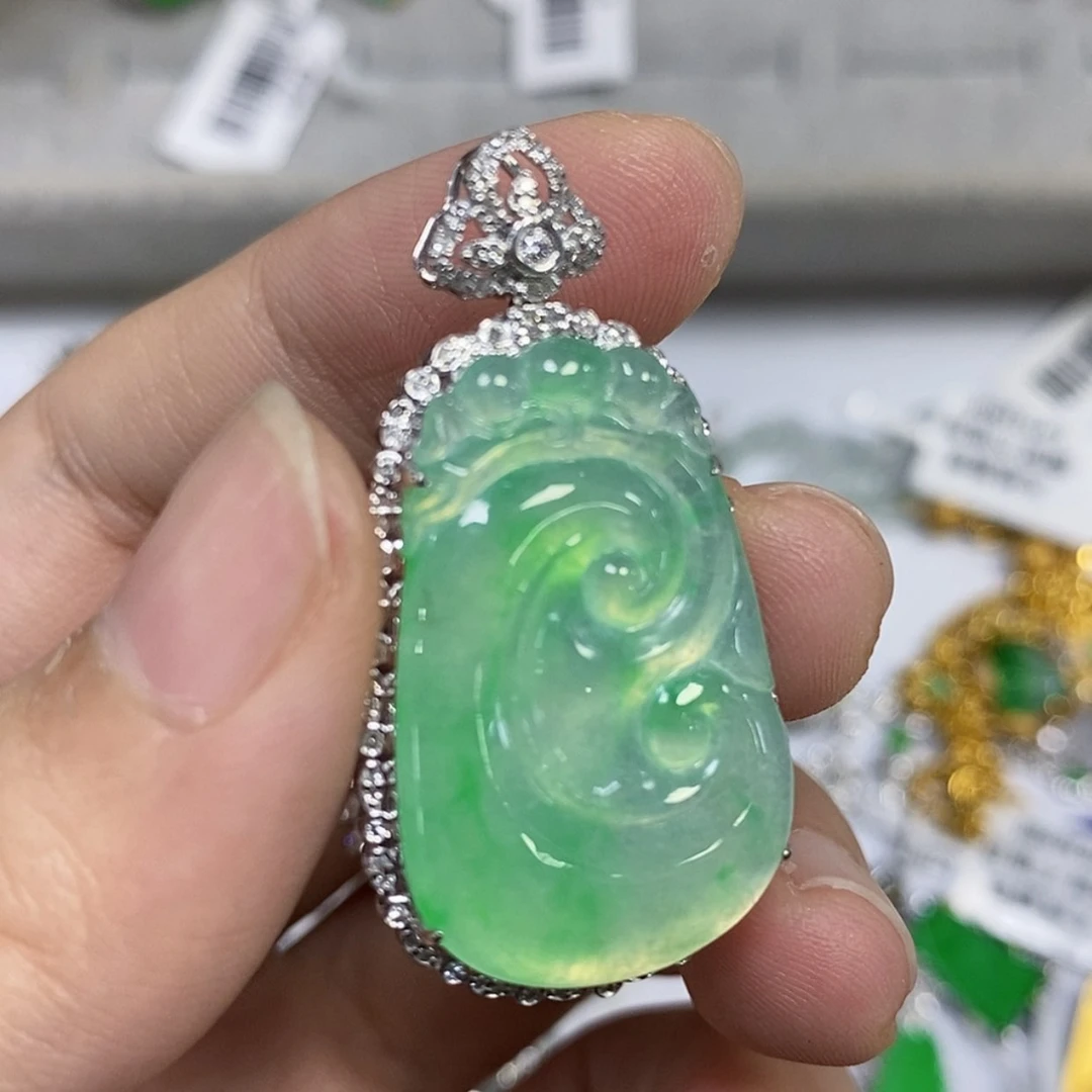 【闪购商品】翡翠18K金镶嵌吊坠(不含链)只****6吊坠