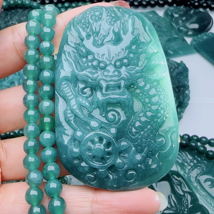 翡翠未镶嵌颈饰多样性发货天然A货翡翠