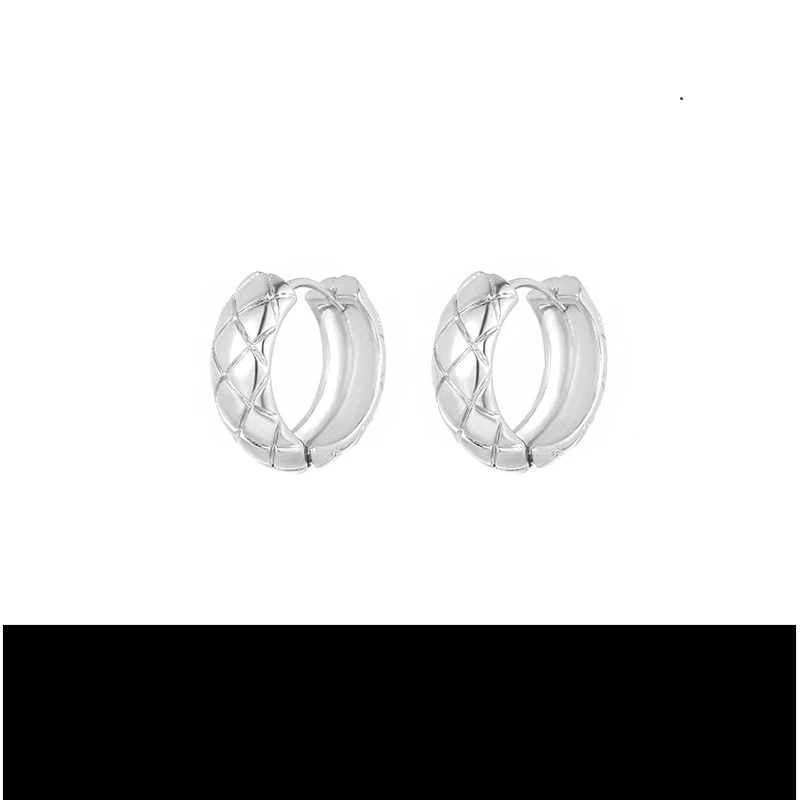 铜合金合成锆石耳饰 银色高级菱格纹耳圈C473