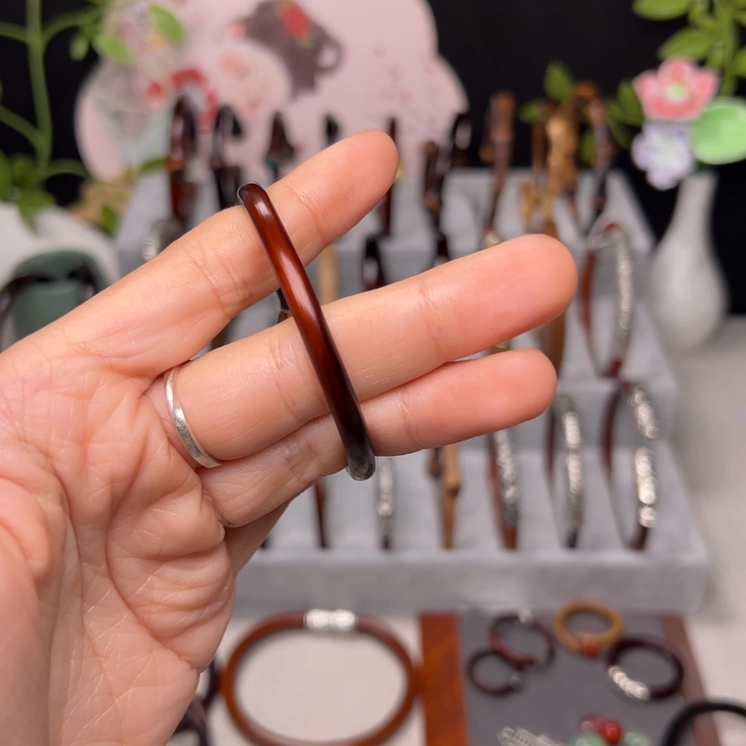 尘***藤类手串/手链鸡血藤