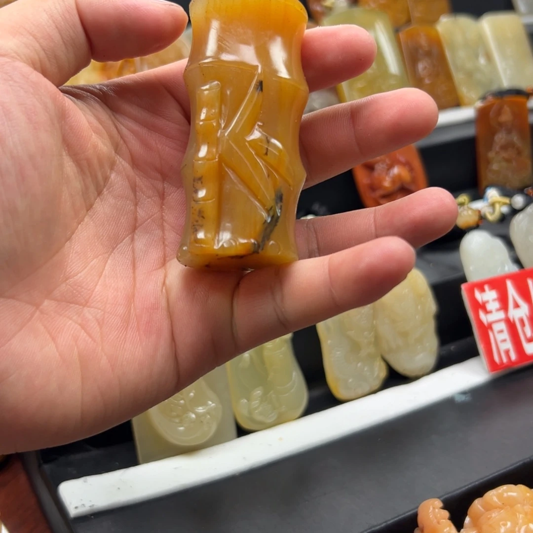 石英质玉（黄龙玉）未镶嵌多样性发货，发其一