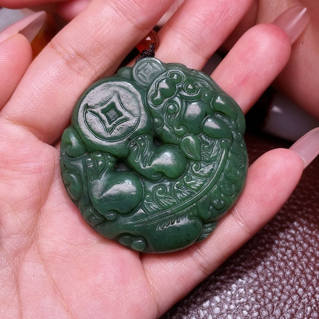 颈饰未镶嵌和田玉杨*