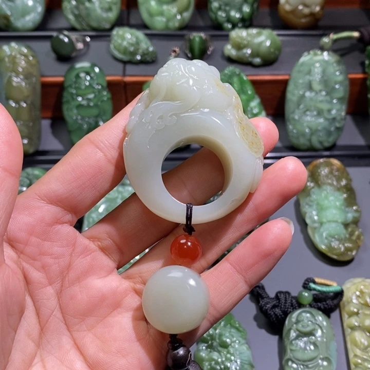 未镶嵌和田玉挂件