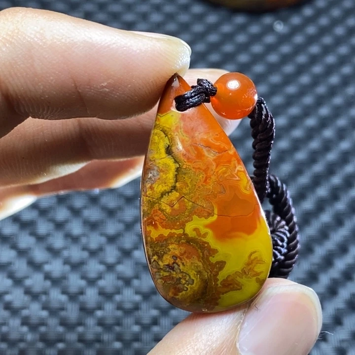 玛瑙/玉髓颈饰未镶嵌厚****，