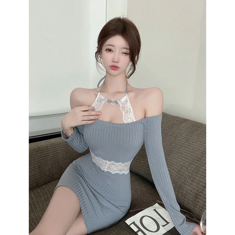 2025冬季新款性感辣妹复古挂脖蕾丝拼接修身显瘦连衣裙女包臂短裙