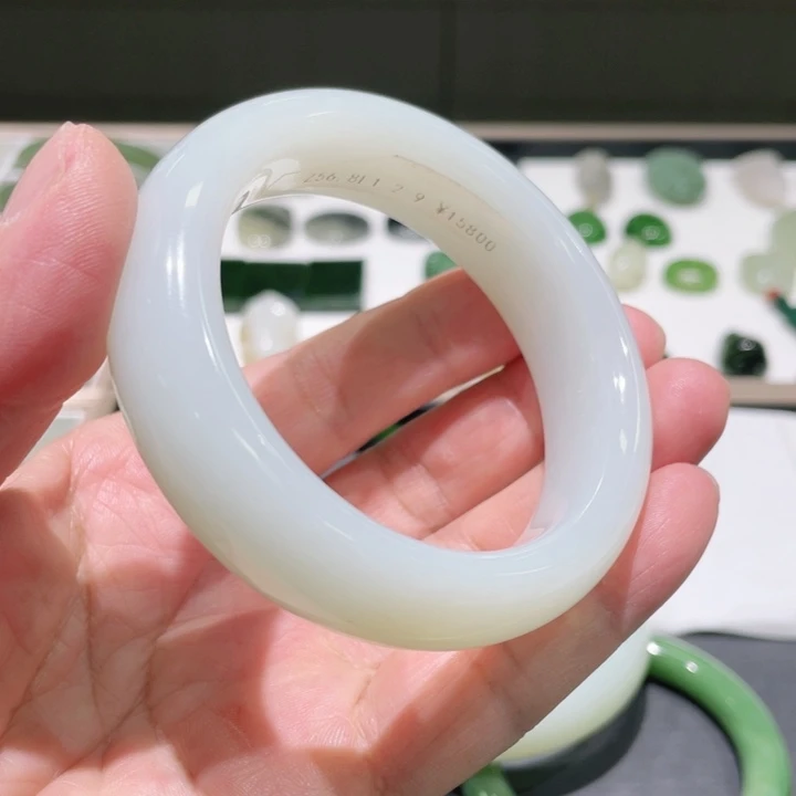 和田玉（白玉）未镶嵌手镯厚重收藏