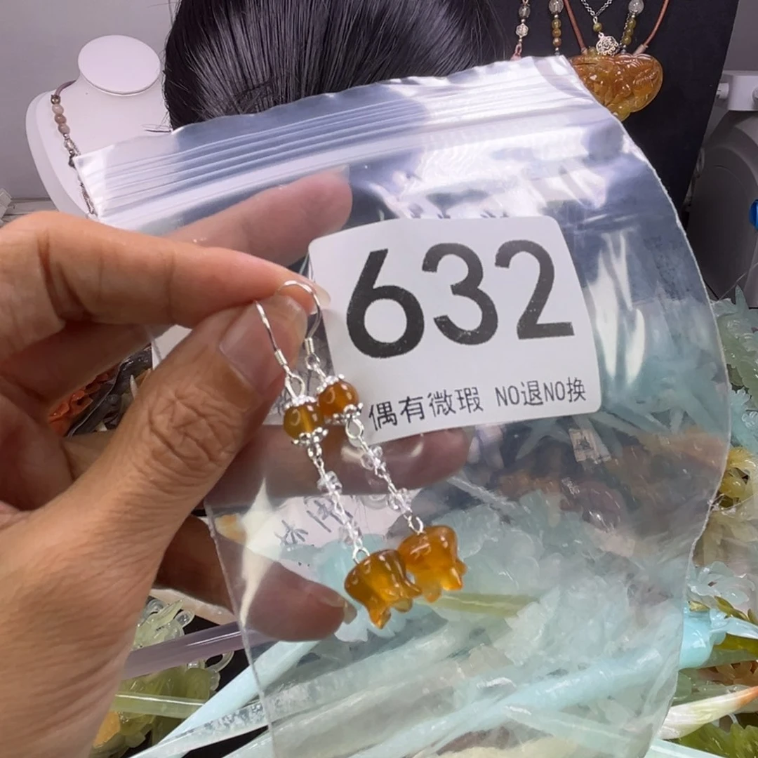 未镶嵌岫玉发饰心*