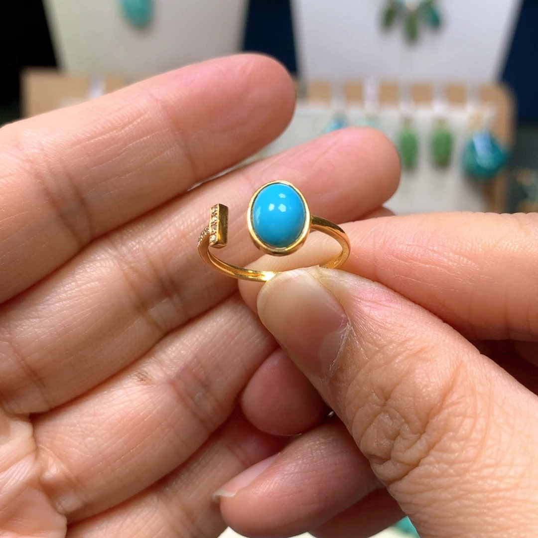 绿松石18K金镶嵌戒指