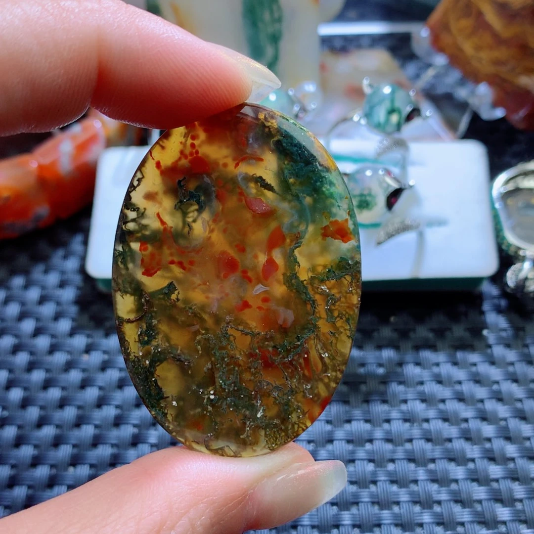 未镶嵌颈饰玛瑙/玉髓悠**悠