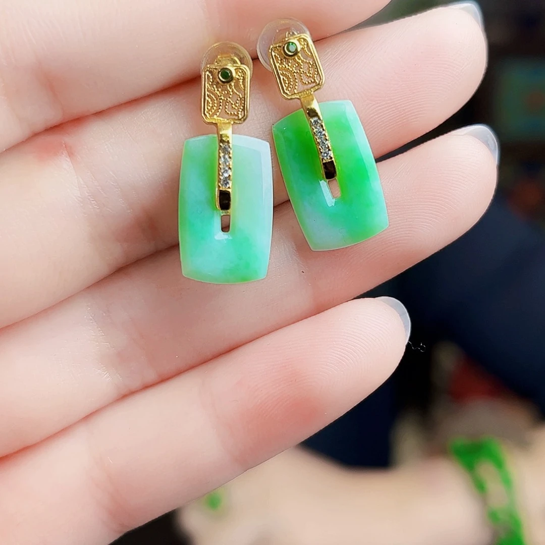 颈饰银S925镶嵌翡翠多样性