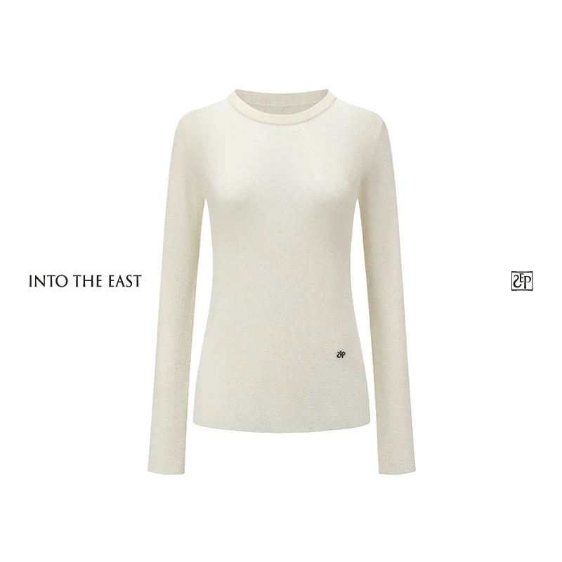 INTO THE EAST白色己印刺绣修身针织衫
