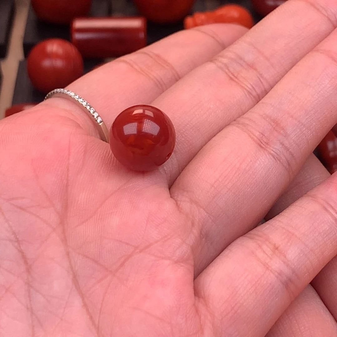 南红玛瑙未镶嵌原矿圆珠13.2mm