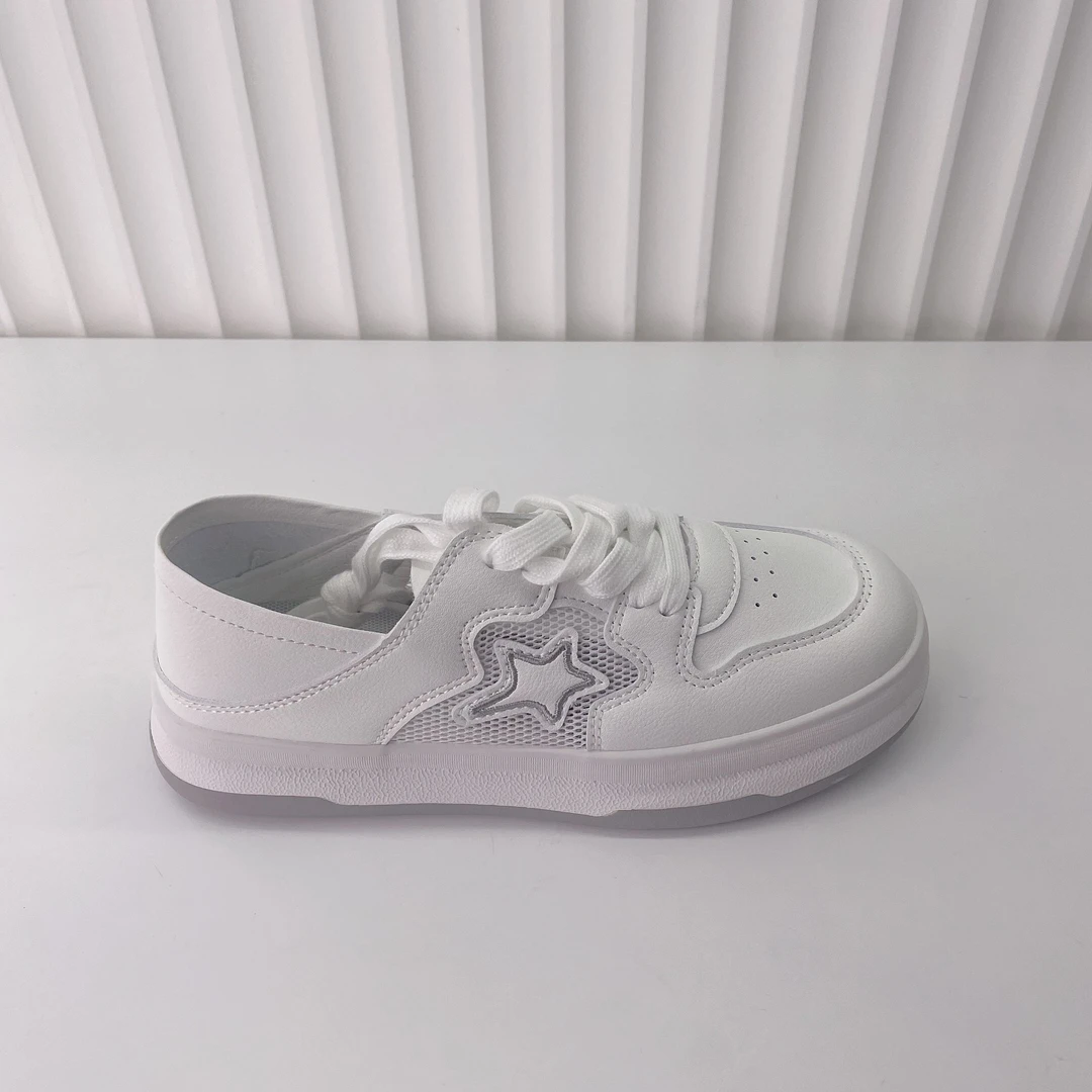 小白鞋春季新款休闲风低跟平底圆头系带拼色板鞋24c7590