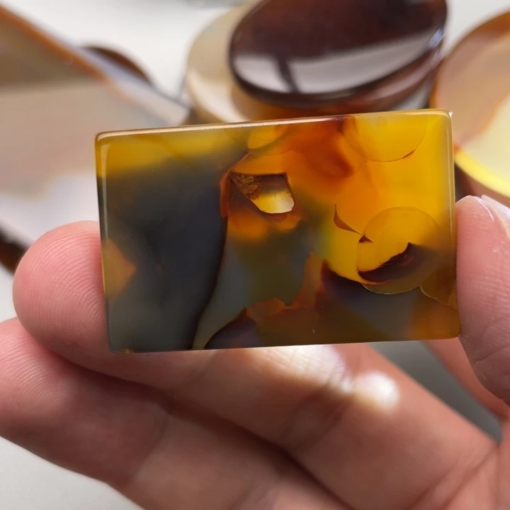 玛瑙/玉髓颈饰未镶嵌老**o