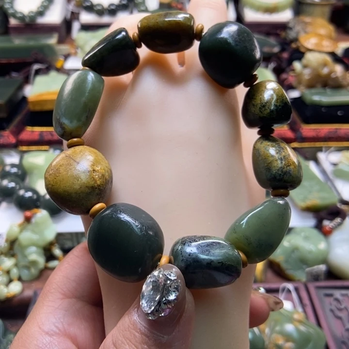 未镶嵌手链岫岩河磨玉（透闪石质玉）