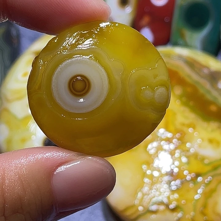 笑***阳玛瑙/玉髓未镶嵌珠宝奇石