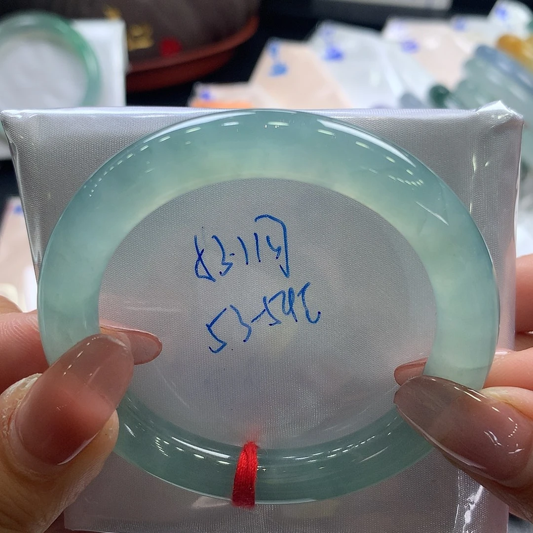 翡翠手镯未镶嵌53.1圆