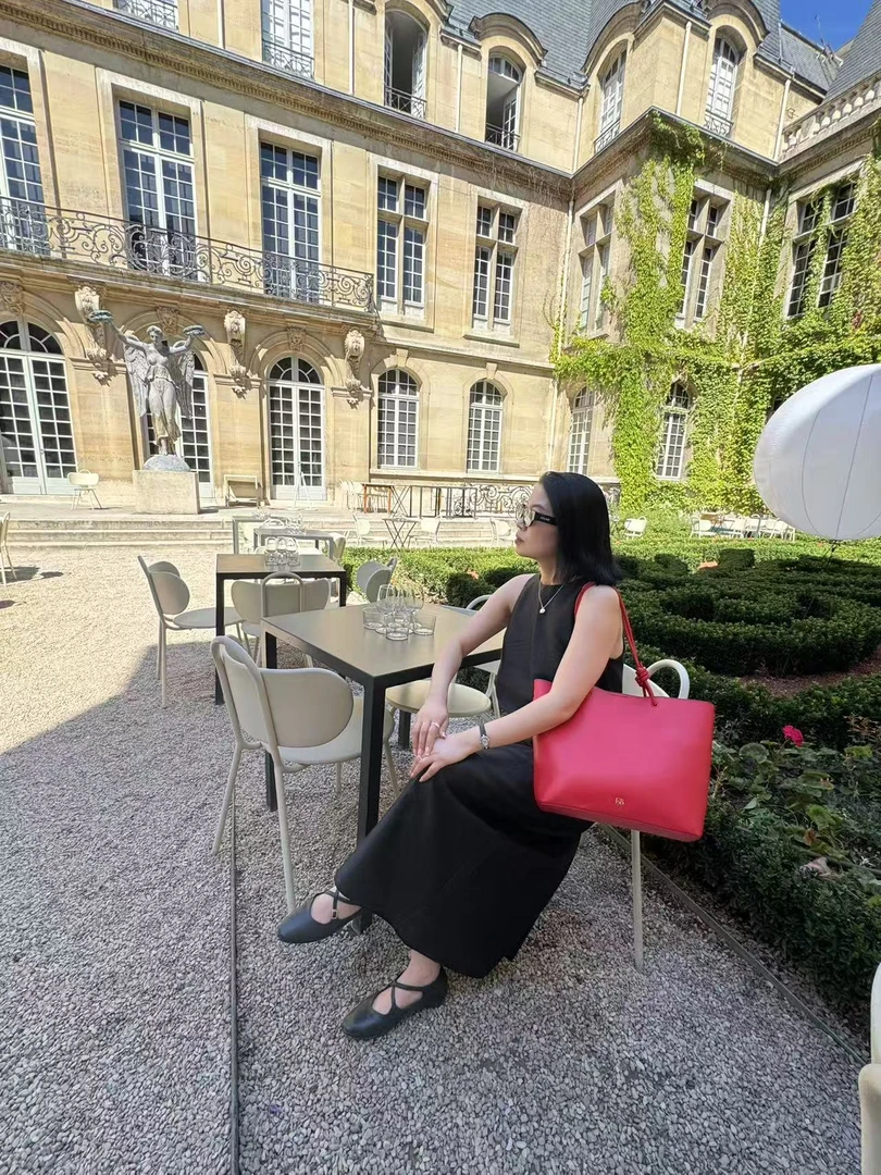 【香姐推荐】【26110A】【时尚之都】法式慵懒风大容量单间高级感托特包